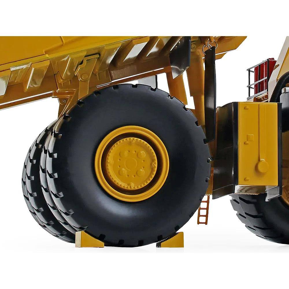 1/50 Diecast Dump Truck Model N7115