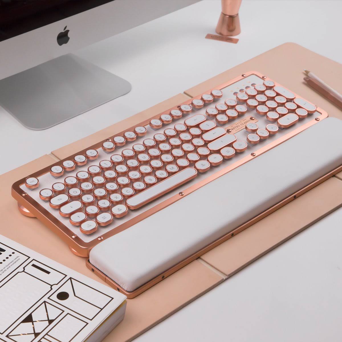 Retro Classic Artisan USB Keyboard D3859