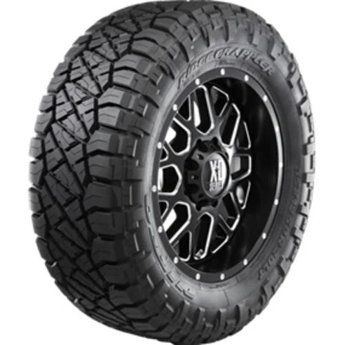 35X13.50R20 4 Tires B4897