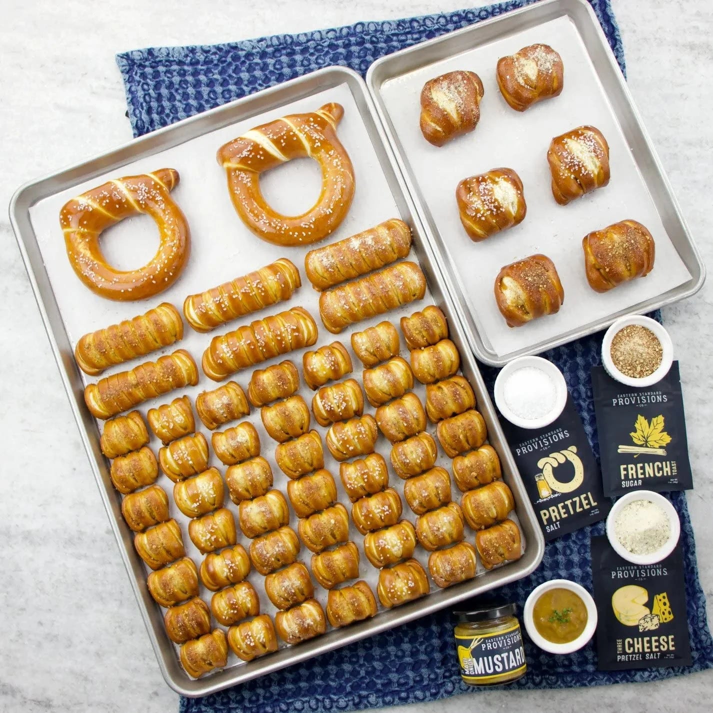 Gourmet Gift Box, Artisanal Soft Pretzel Snack Pack W92649