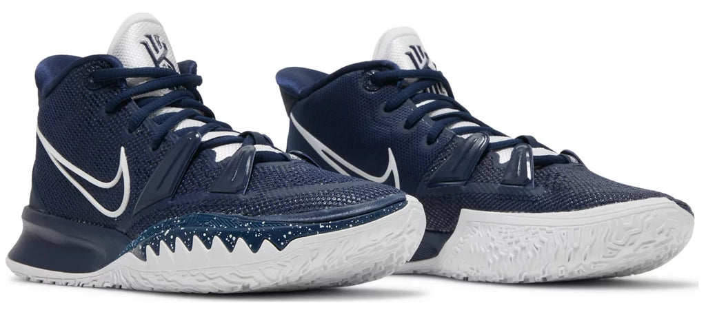 Mens Basketball Shoe (7.5) U378861