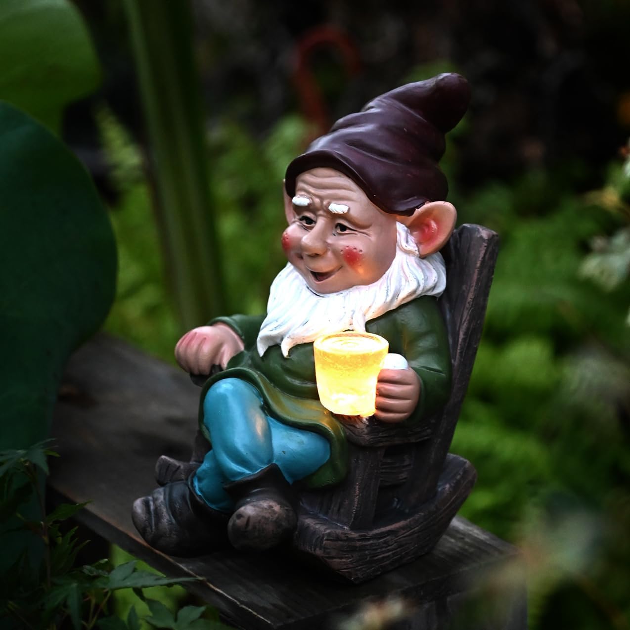 Solar Powered LED Garden Gnome Statue 7" J556077