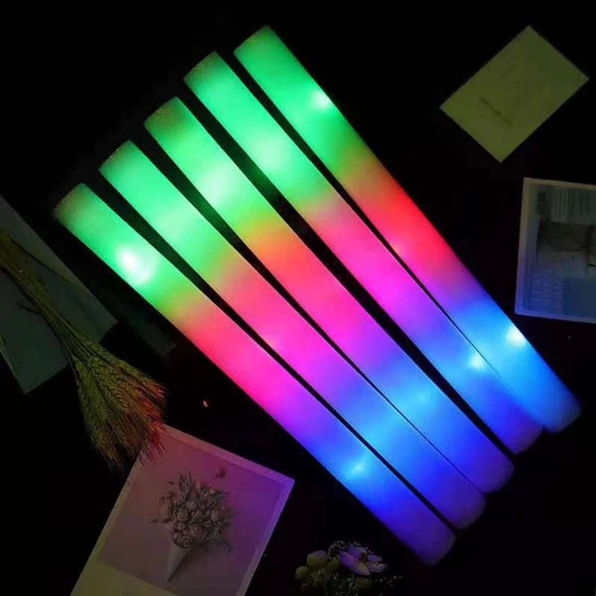 100 PCS LED Light up Foam Sticks 18 inch Glow Stick Z5825
